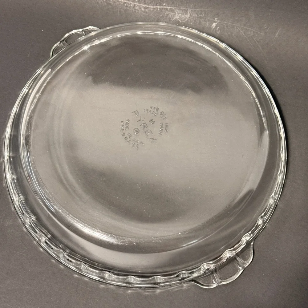 Vintage Pyrex 228 Clear Glass 8.5 Inch Pie Plate Fluted Rim with Handles USA